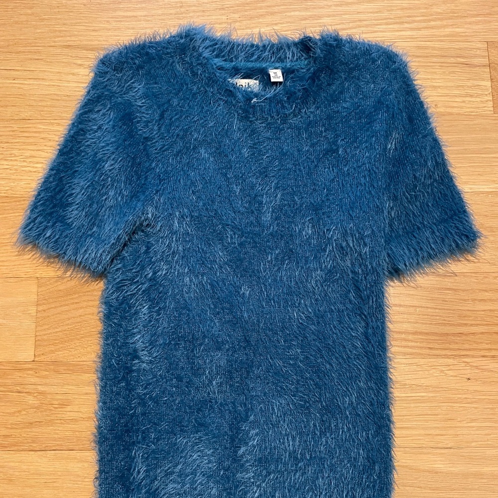 Short Sleeve Blue Sweater Girls Size 10